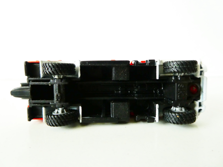 H0 SIKU Hasičská cisterna  Mercedes Unimog TOP STAV NEPOUŽITÝ