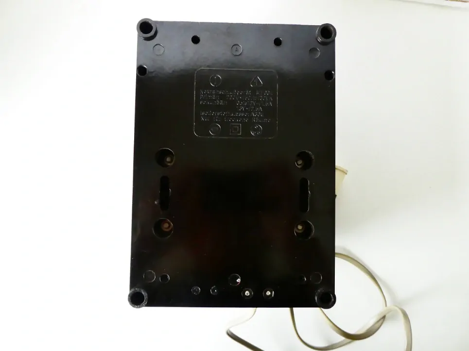 Bakelitové trafo PIKO Typ ME004 PĚKNÝ STAV