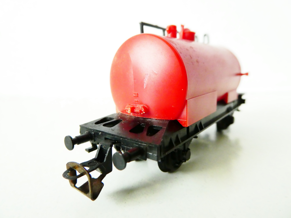 TT BTTB Cisternový vůz červený PĚKNÝ STAV