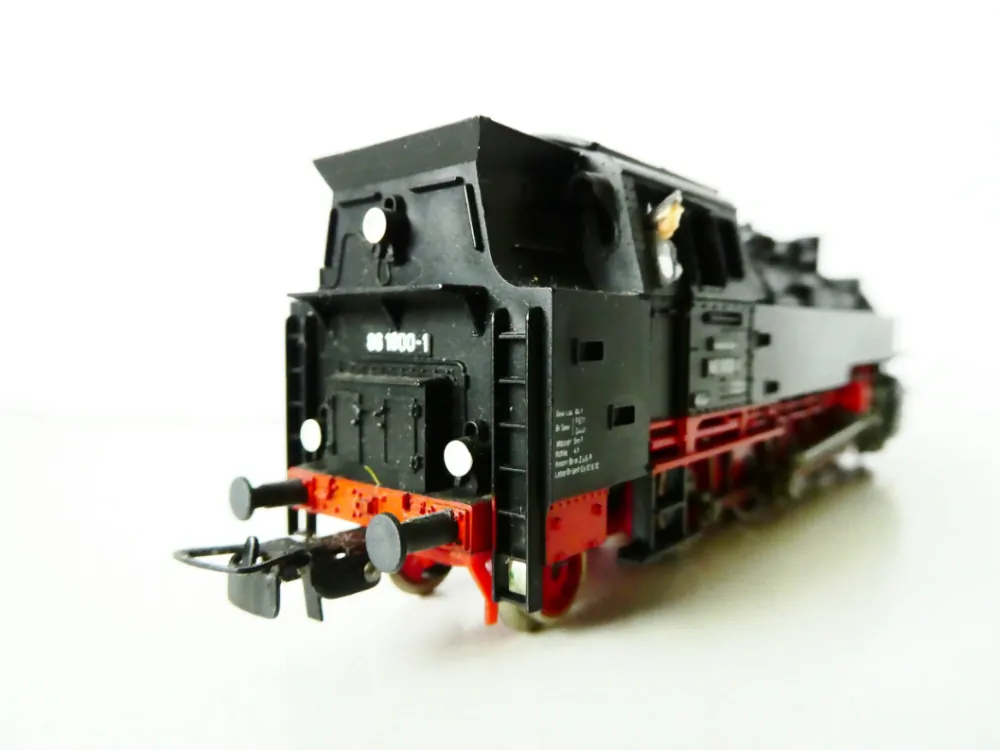 H0 PIKO Parní lokomotiva BR 86 1800-1 DR TOP STAV NEPOUŽÍVANÁ v orig. krabičce (s mašifírou na obou stranách)