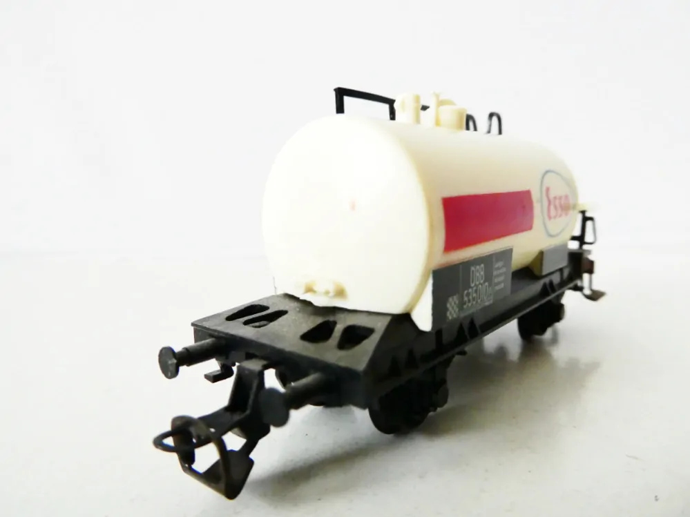 TT BTTB Cisternový vůz ESSO ÖBB TOP STAV NEPOUŽITÝ