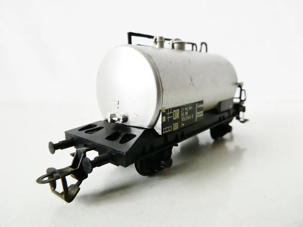 TT BTTB Cisternový vůz stříbrný DR TOP STAV NEPOUŽITÝ v krabičce