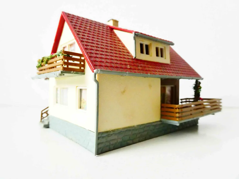 TT Rodinný dům s terasou a balkónem 