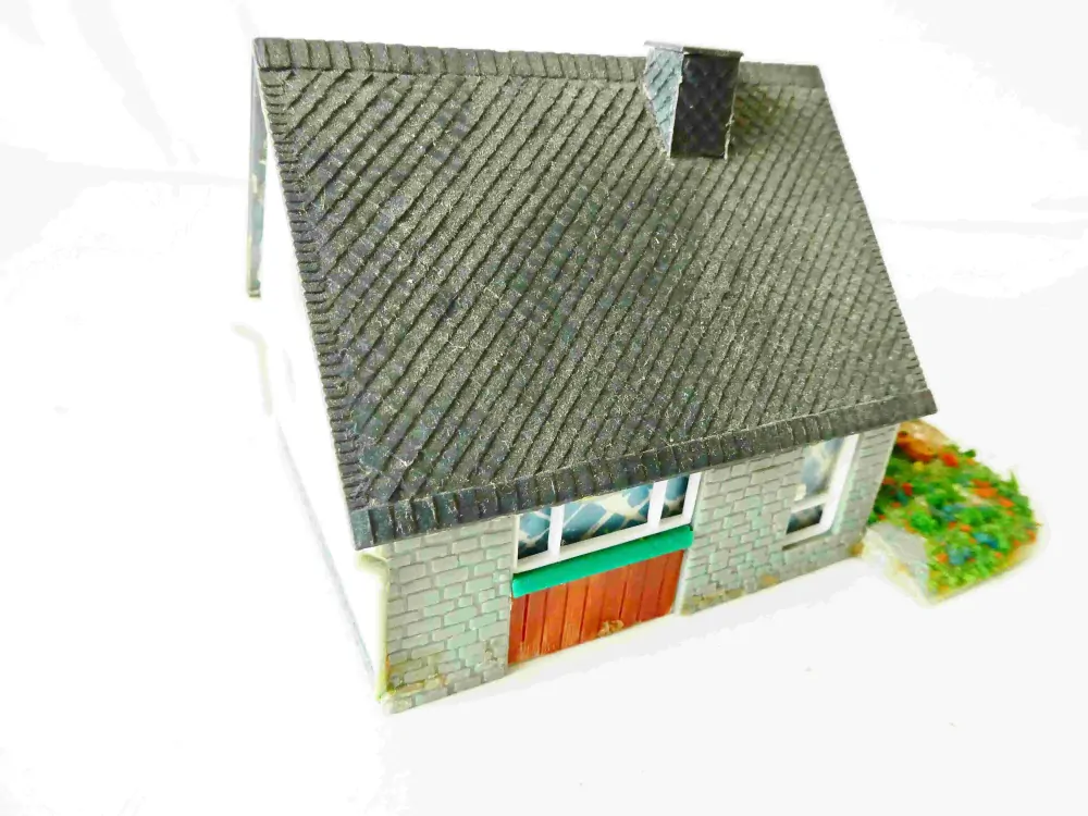 TT Rodinný dům s balkonem a předzahrádkou