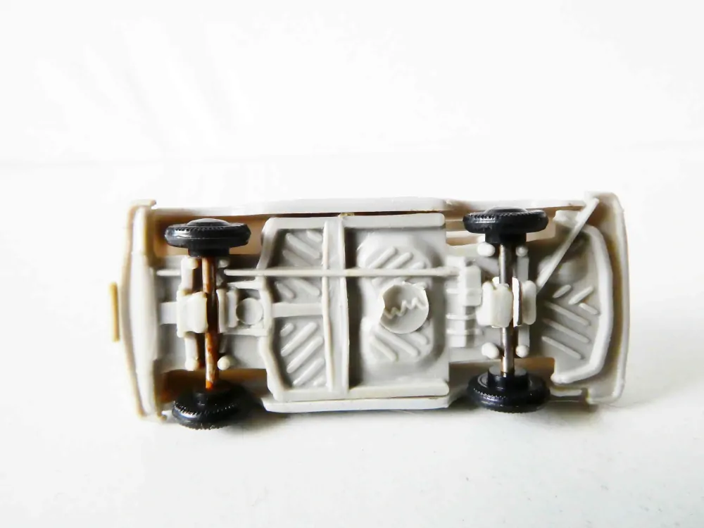 H0 Osobní automobil TRABANT 601 šedý