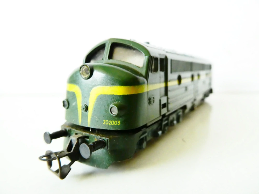 TT BTTB VEB PSV Dieselová lokomotiva NOHAB 202003 SNCB OSVĚTLENÁ PĚKNÝ STAV