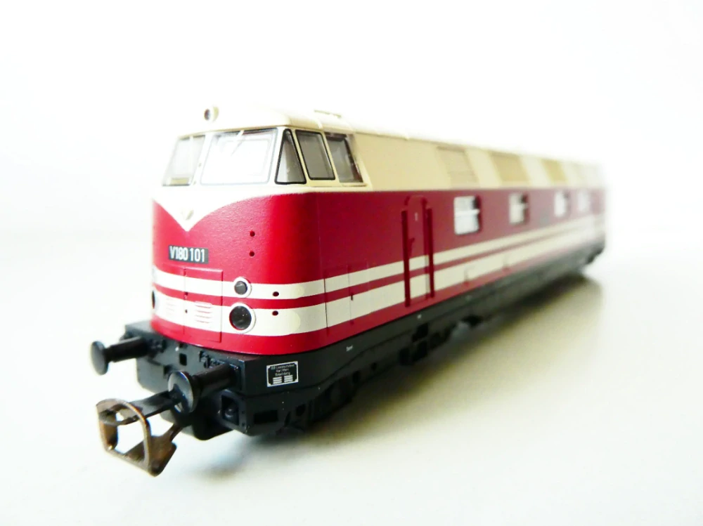 TT TILLIG 02662 Dieselová lokomotiva V 180 101 DR OSVĚTLENÁ TOP STAV NEPOUŽITÁ v orig. krabičce s doplňky a návodem NOVÁ