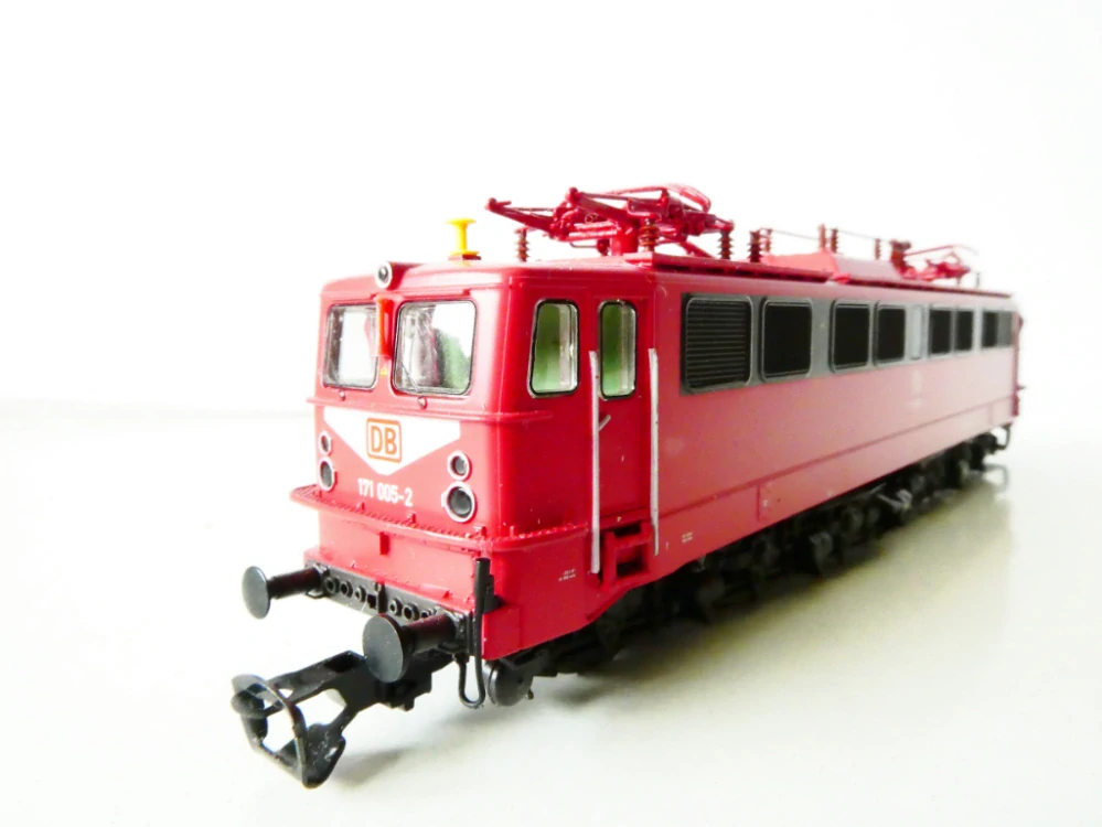 TT ARNOLD HN9016 Elektrická lokomotiva BR 171 005-2 DB OSVĚTLENÁ TOP STAV NOVÁ NEPOUŽITÁ v orig. krabičce s manuálem a doplňky