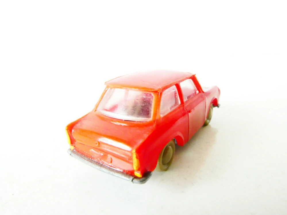 H0 Osobní automobil Trabant 601 červený PĚKNÝ STAV