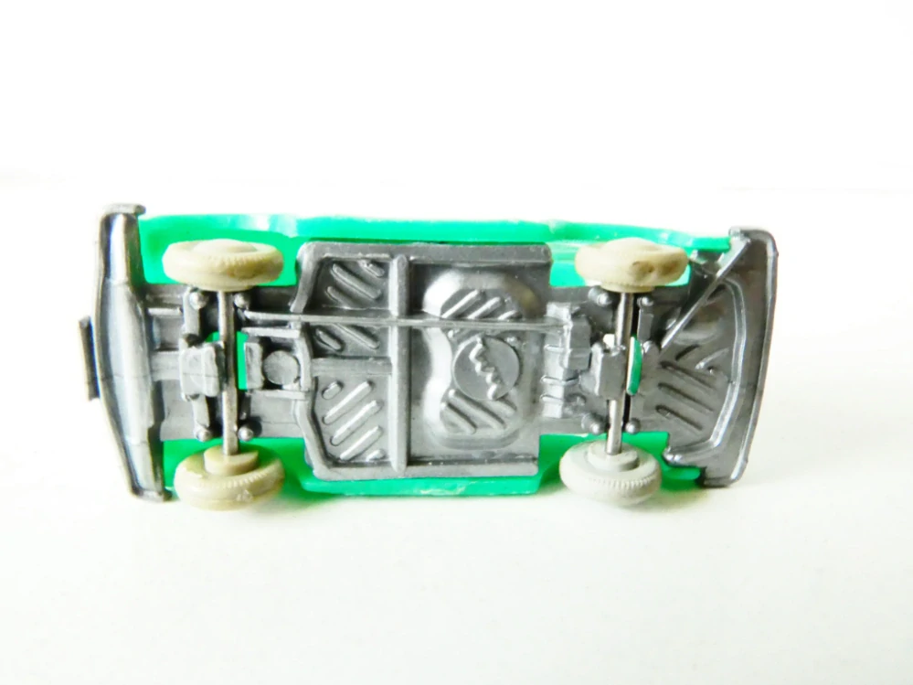 H0 Osobní automobil Trabant 601 zelený PĚKNÝ STAV