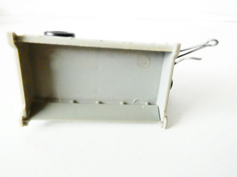 H0 Přívěs za nákladní automobil s bočním výklopným mechanismem PĚKNÝ STAV