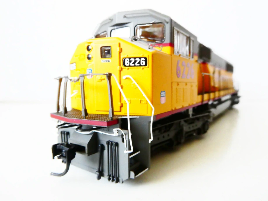 H0 LIFE-LIKE Dieselová lokomotiva 6226 UNION PACIFIC - NA OPRAVU (NEJEDE, pouze vrčí)