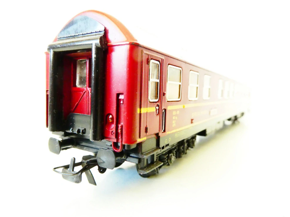 H0 SCHICHT Jídelní vůz 055-119 MITROPA OSVĚTLENÝ TOP STAV