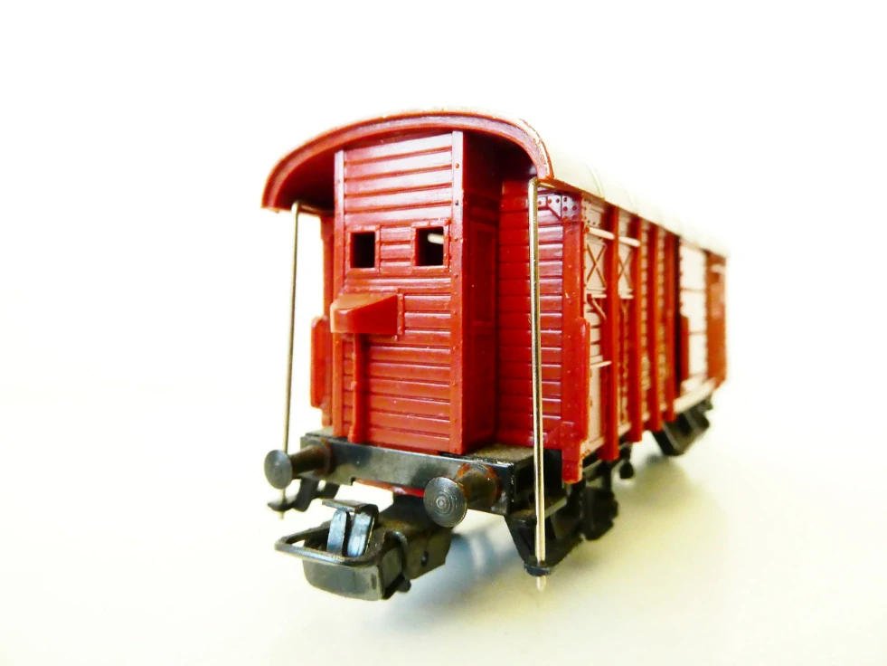 H0 MÄRKLIN Nákladní vůz s posuvnými vraty a budku brzdaře EURO SBB-CFF