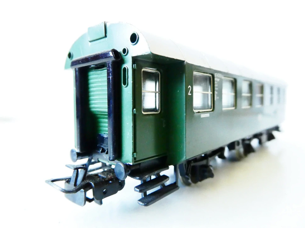 H0 MÄRKLIN Osobní vůz 2. tř. 87453 Stg 3-osý DB PĚKNÝ STAV