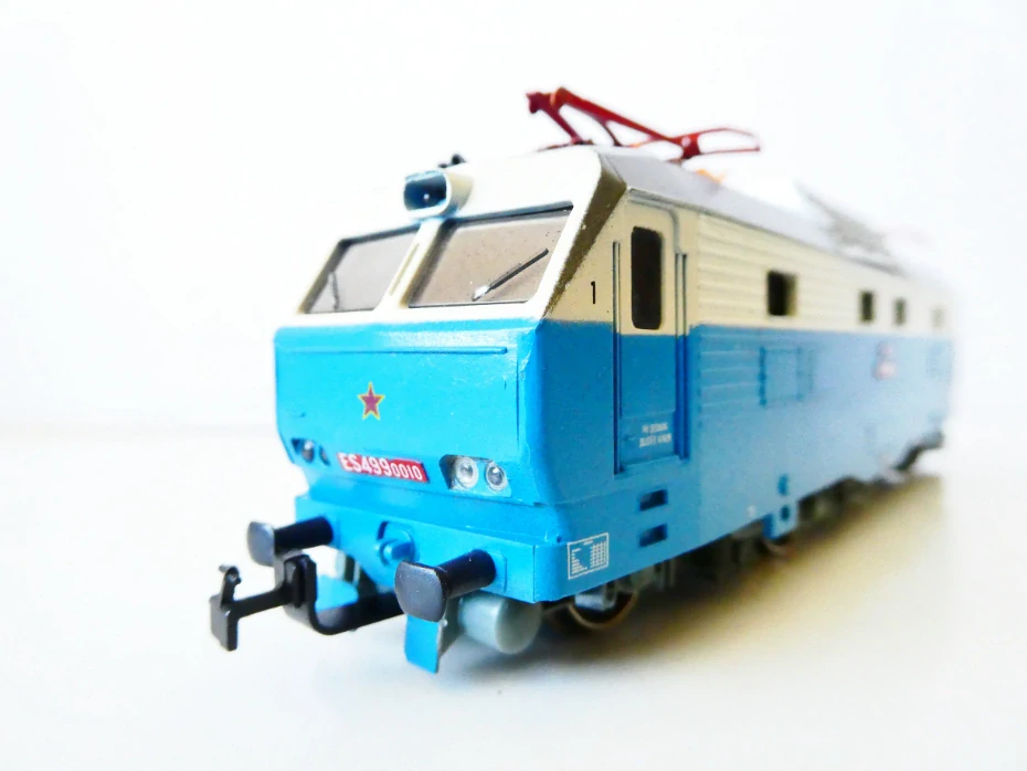 H0 PIKO Elektrická lokomotiva ES499 0010 ČSD OSVĚTLENÁ TOP STAV NEPOUŽITÁ v orig. krabici