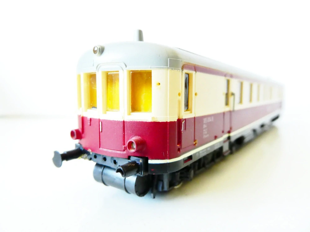 H0 PIKO Motorový vůz BR 185 004-9 k motorové soupravě DR
