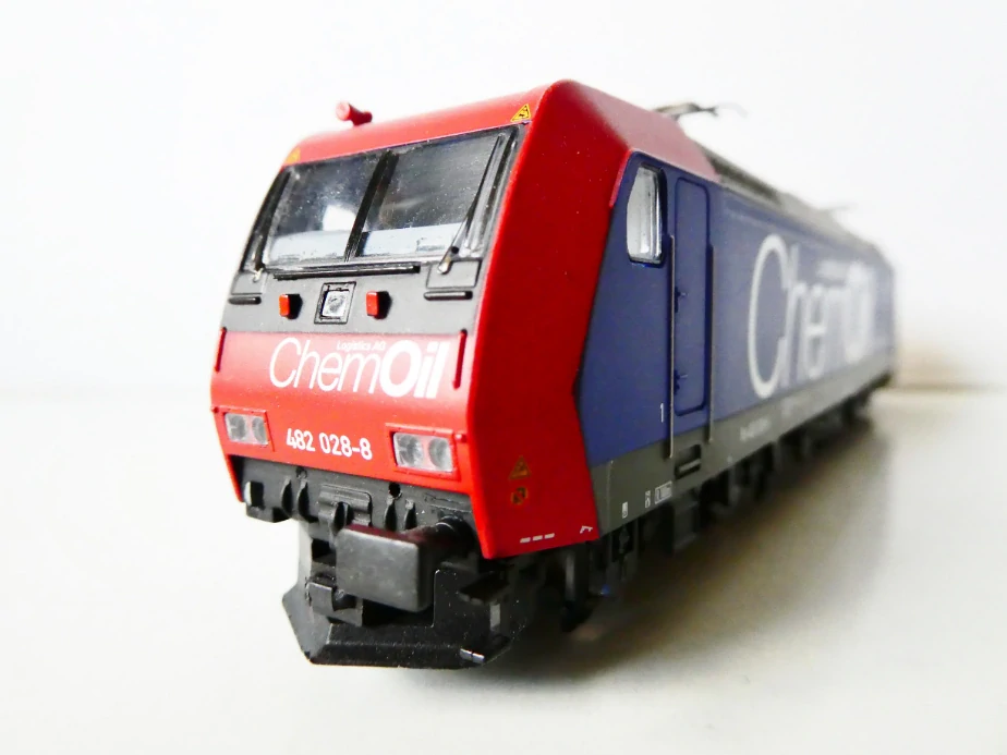 H0 PIKO Elektrická lokomotiva Re 482 028-8 ChemOil Logistics AG SBB CFF FFS Cargo (NA OPRAVU SBĚRAČŮ )