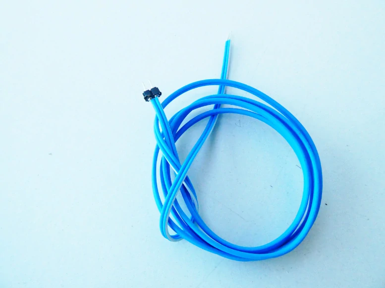 Připojovací kablík s pinovým konektorem 90 cm