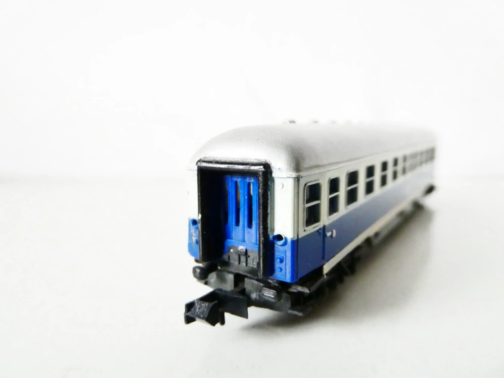 N ARNOLD 0344 Rychlíkový vůz typ A4üm DB PĚKNÝ STAV v orig. krabičce