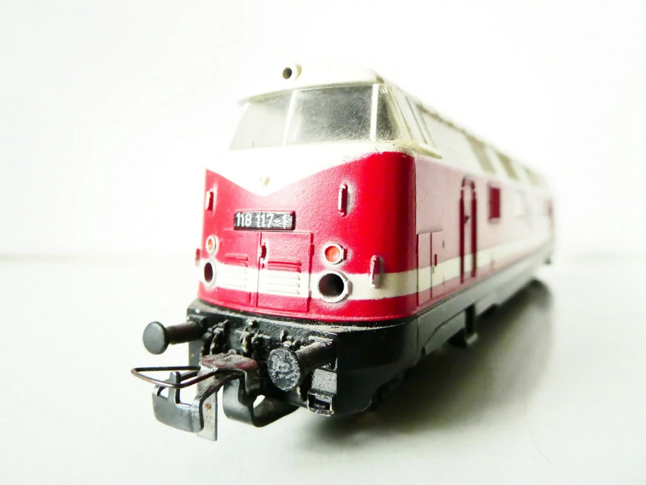 H0 GÜTZOLD Dieselová lokomotiva BR 118 117 - 1 DR