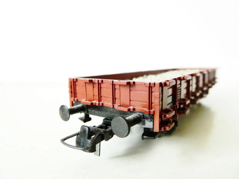 H0 ROCO Nákladní nízkostěnný vůz s nákladem štěrku 417 289 DB TOP STAV