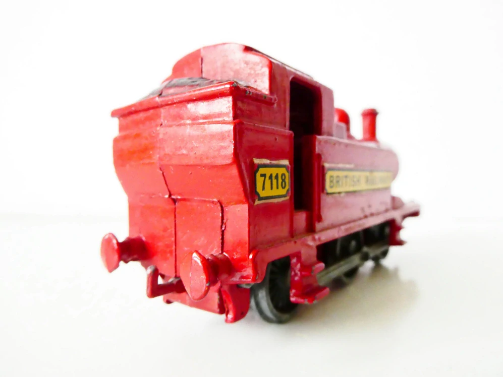 H0 PIKO Parní lokomotiva BRITISH RAILWAYS 7118 - CELOKOVOVÝ MODEL BEZ MOTORU