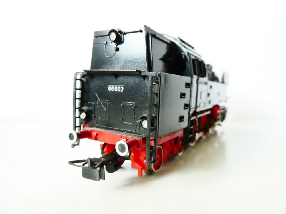 H0 PIKO Parní lokomotiva BR 66 002 DB