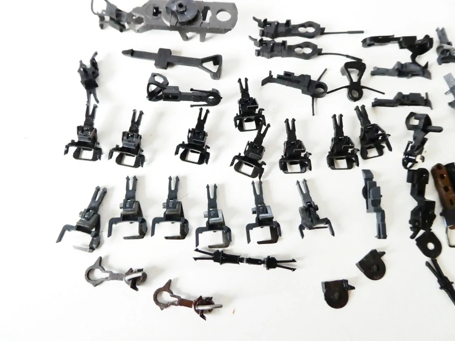 H0 SET cca 40 ks Spřáhlo MIX (vše, co je na foto)