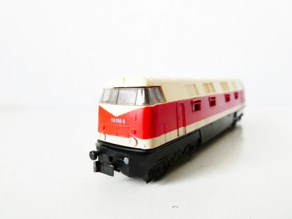 N PIKO Dieselová lokomotiva BR 118 086-8 DR PĚKNÝ STAV