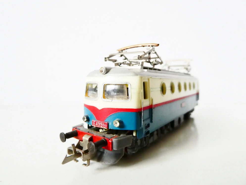 TT BTTB Elektrická lokomotiva E499 001 PĚKNÝ STAV