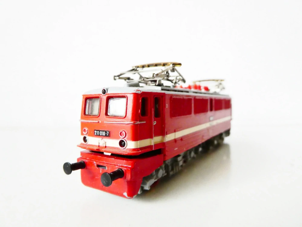 TT GÜTZOLD Elektrická lokomotiva BR 211 018 - 7 DR PĚKNÝ STAV