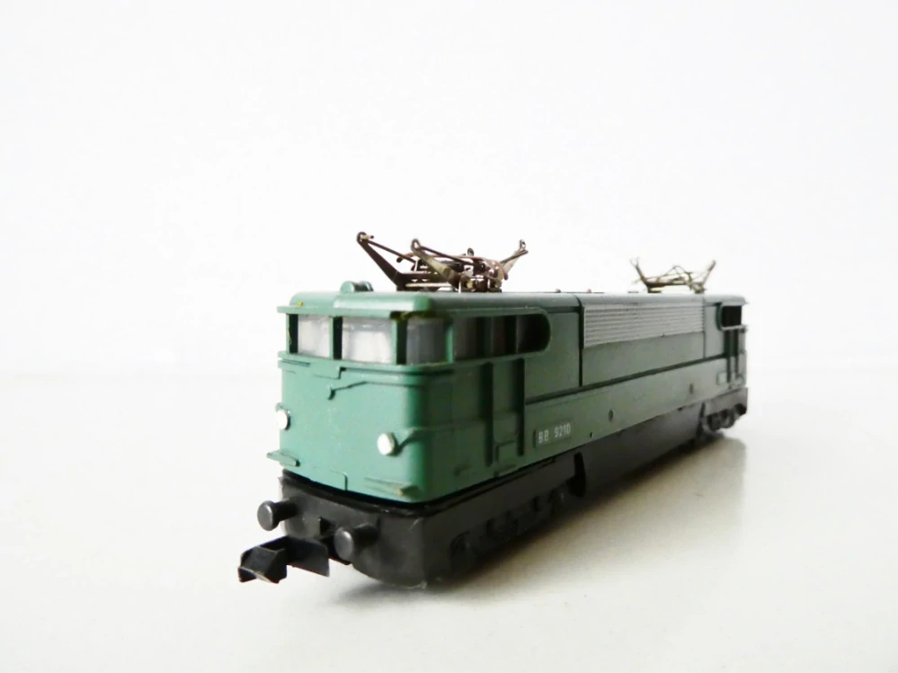 N PIKO Elektrická lokomotiva BB 9210 SNCF NA SERVIS (motor funkční)