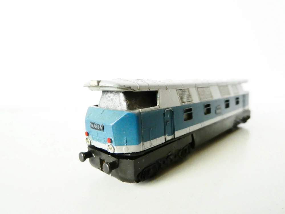 N PIKO Dieselová lokomotiva BR 118 059-5 DR