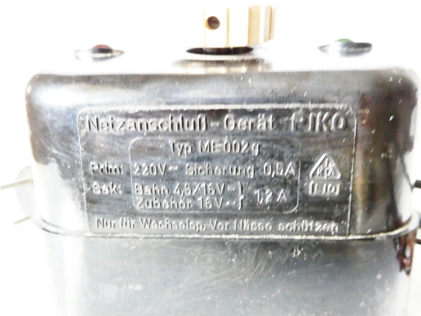 Bakelitové trafo PIKO Typ ME002g 25VA