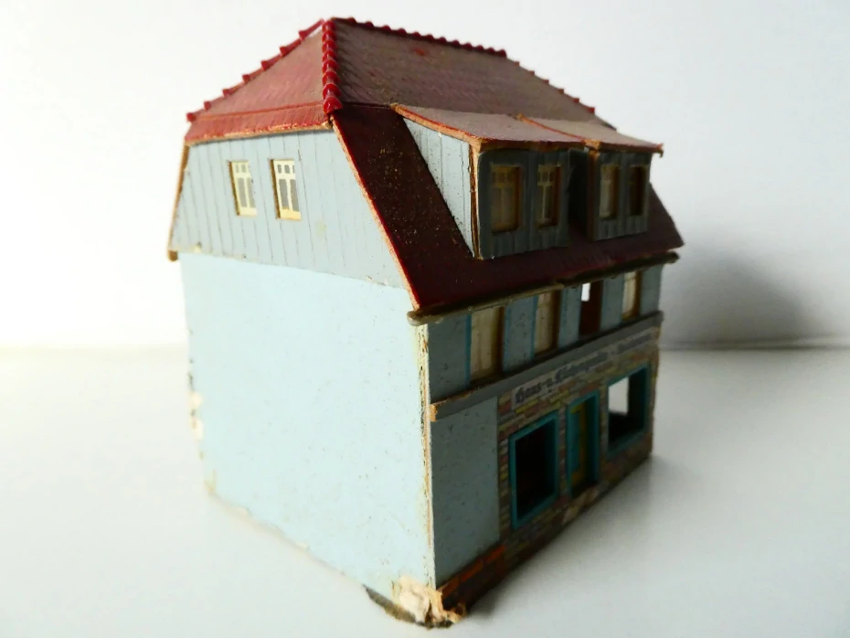 TT/H0 Dům s obchodem (papírový model)