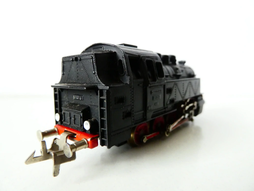 TT ZEUKE Parní lokomotiva BR 81 013 DR PĚKNÝ STAV