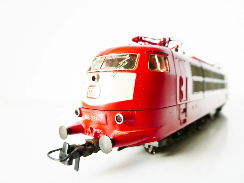 H0 ROCO 43619 DC Elektrická lokomotiva BR 103 231-7 DB OSVĚTLENÁ TOP STAV v krabičce