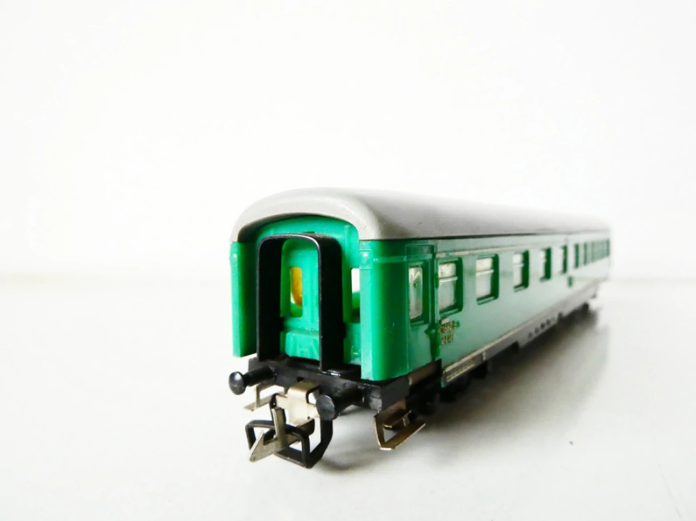 TT ZEUKE Osobní vůz 1. a 2. tř. DR PĚKNÝ STAV v krabičce