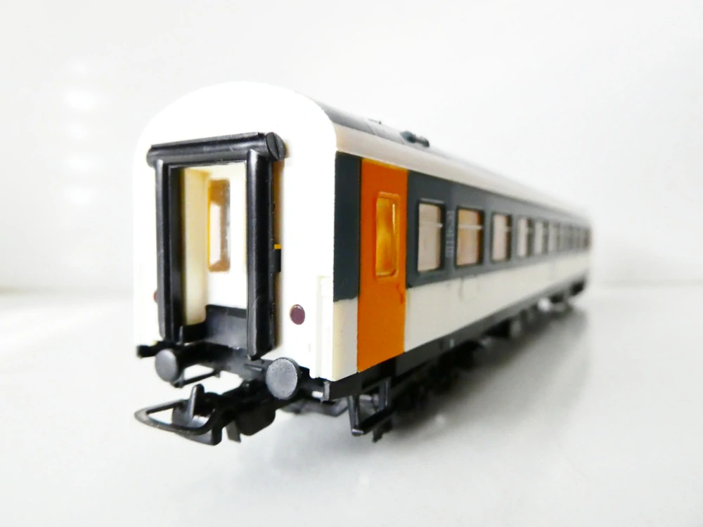 H0 PIKO Osobní vůz 2. tř. 5187 20.71 799.1 SNCF TOP STAV