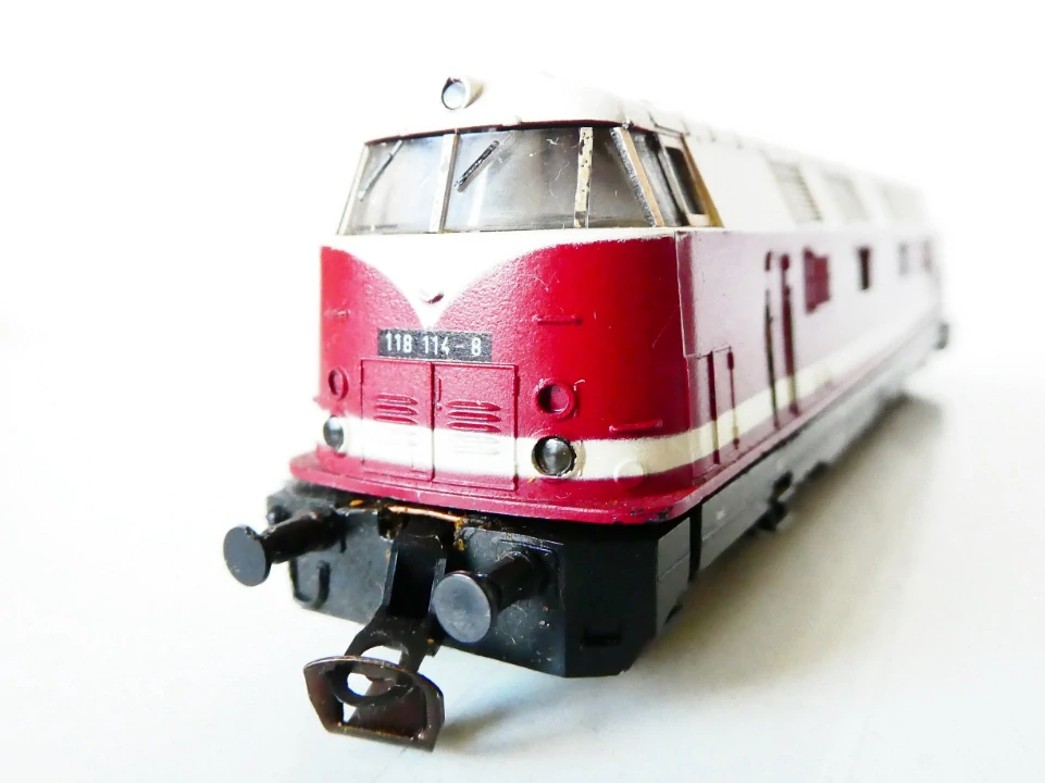 TT BTTB Dieselová lokomotiva BR 118 114-8 DR TOP STAV v krabičce s návodem
