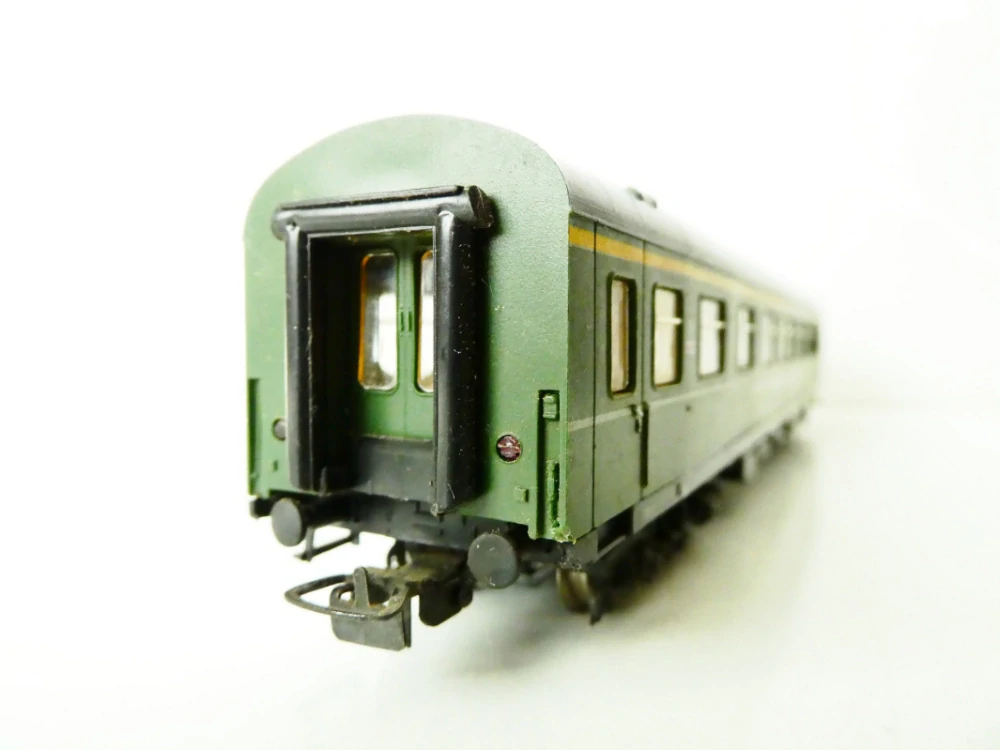 H0 SCHICHT Osobní vůz 1. a 2. tř. 51 50 38-45 068-7 DR