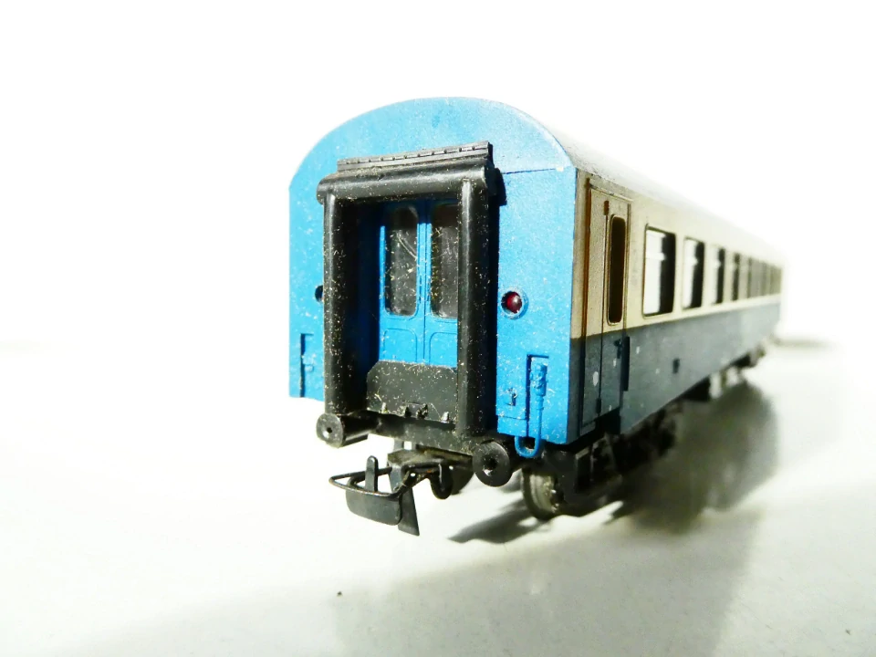 H0 PIKO Osobní vůz 2. tř. 57 50 28-15 242-0 DR