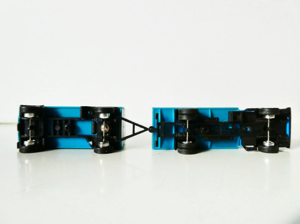 H0 Nákladní automobil plachta Betriebsteil VB Einsiedel s přívěsem 