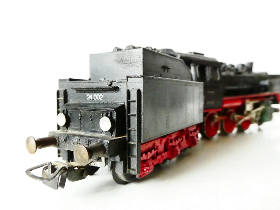 H0 PIKO Parní lokomotiva BR 24 002 DR