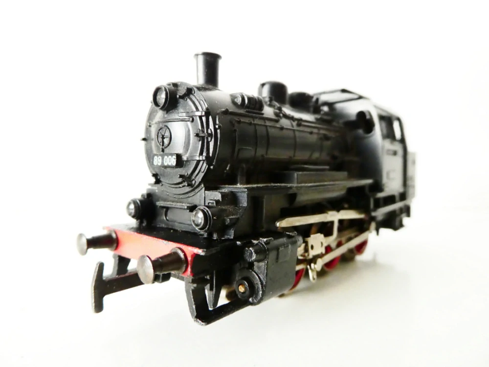 H0 MÄRKLIN 3000 Parní lokomotiva BR 89 006 (3kolejnicový systém) NA OPRAVU (JEDE, ale motor je cítit)
