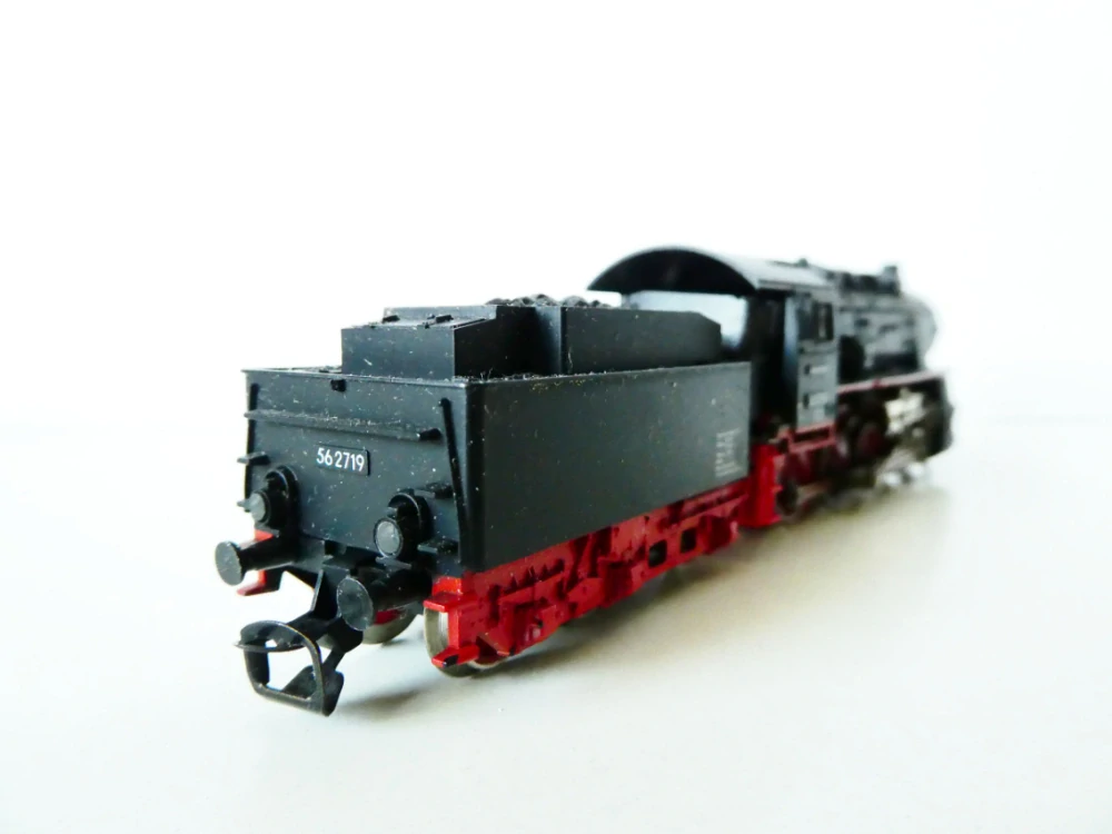 TT BTTB Parní lokomotiva BR 56 2719 DR s tendrem (chybí přední náprava, JEDE PERFEKTNĚ)