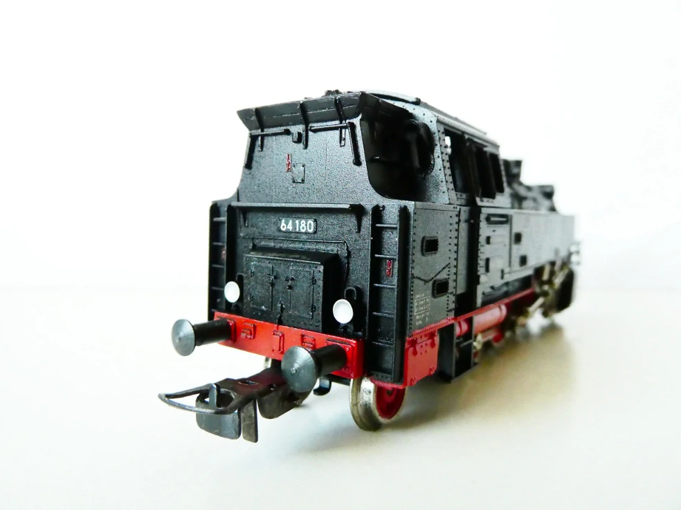 H0 PIKO Parní lokomotiva BR 64 180 DR OSVĚTLENÁ TOP STAV