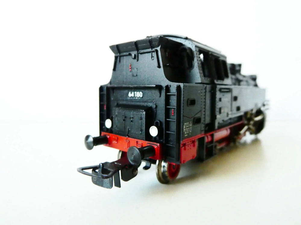 H0 PIKO Parní lokomotiva BR 64 180 DR OSVĚTLENÁ TOP STAV
