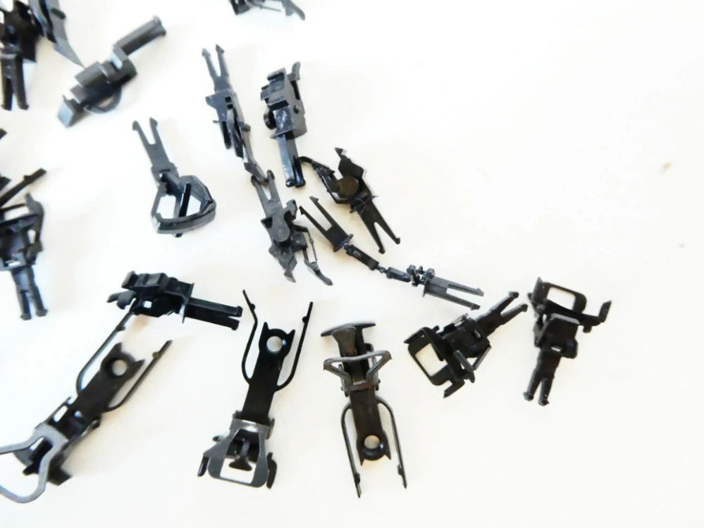 H0 MIX SET - Spřáhla 25 ks